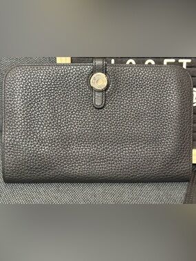 Hermes Dogon Wallet in blk Togo calfskin / Passport Holder